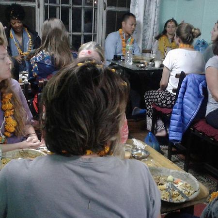 Pradhan House - Home Stay With Garden Бхактапур Экстерьер фото