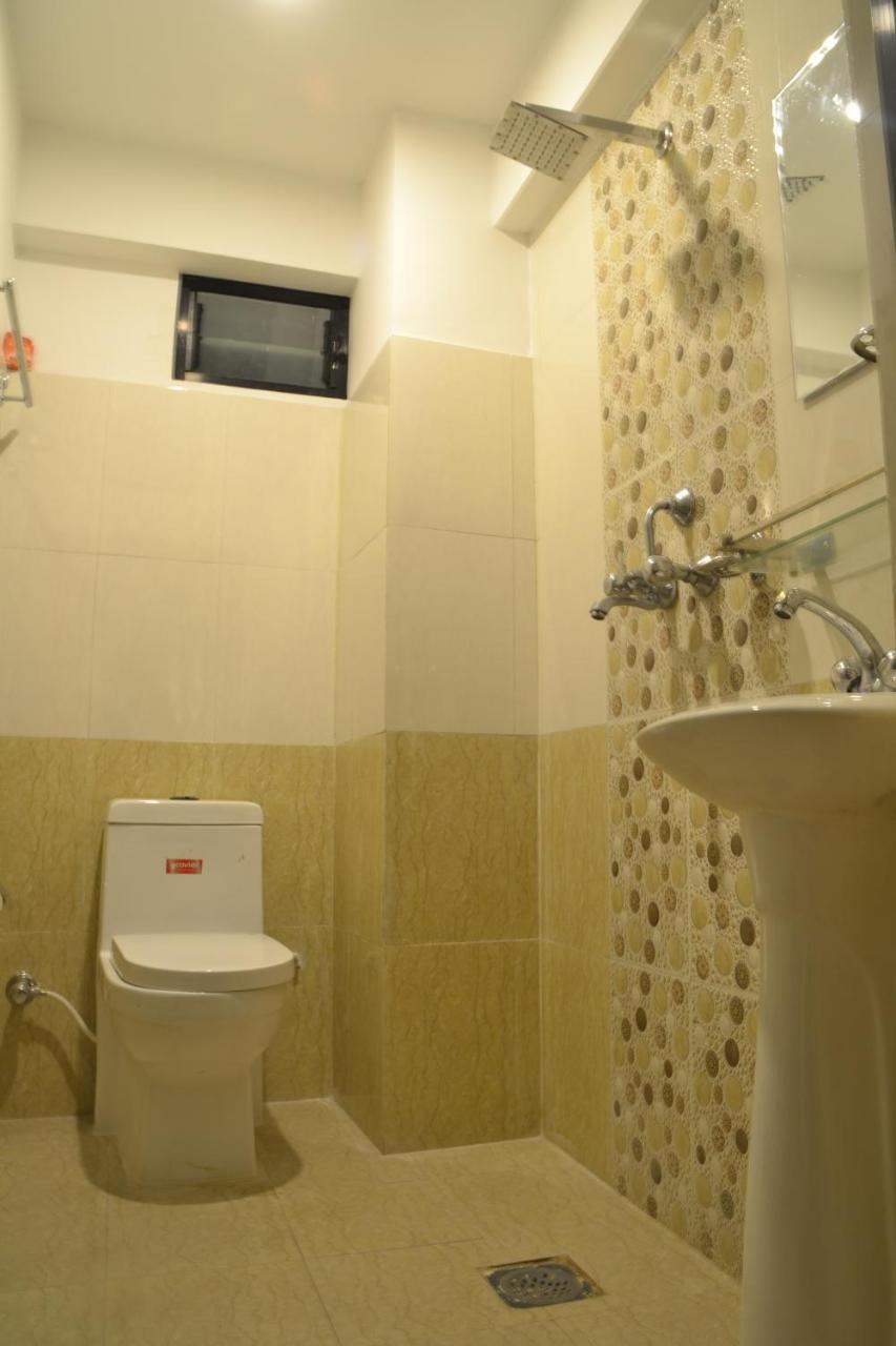 Pradhan House - Home Stay With Garden Бхактапур Экстерьер фото