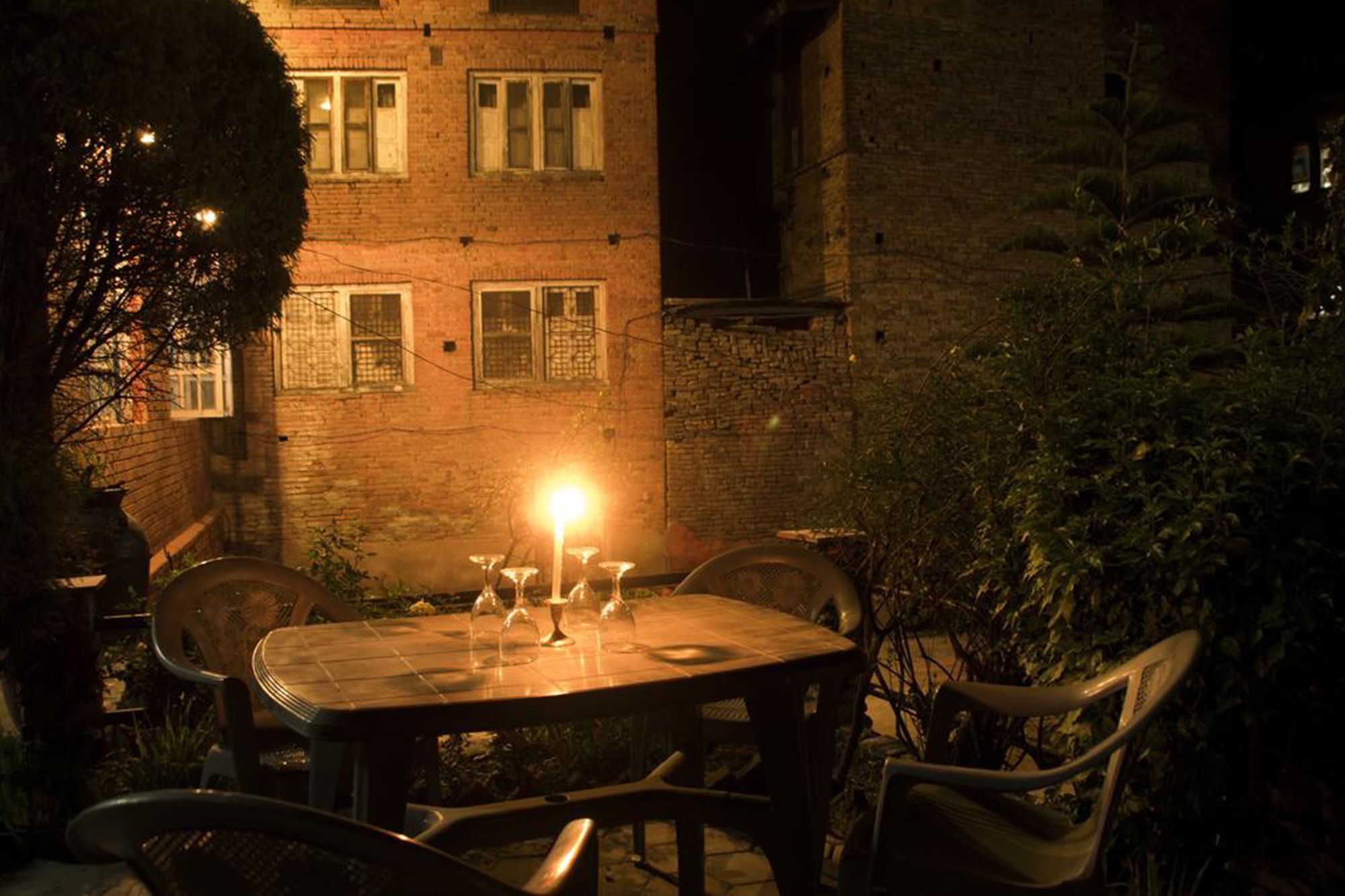 Pradhan House - Home Stay With Garden Бхактапур Экстерьер фото